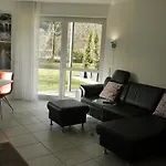 شقة 